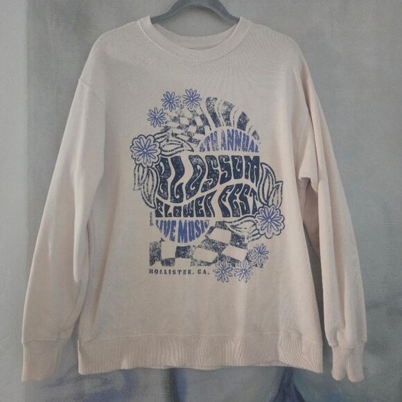 Hollister Co. Women's Cream and Tan Sweatshirt - Picture 1 of 4